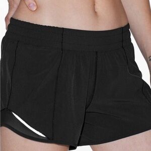 Lululemon Size 6 Black Hottie Hot 4” inseam